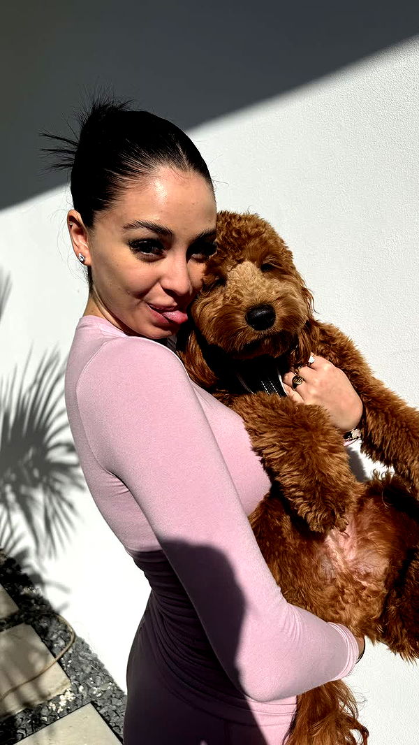 camilla_classy image ~ Altpins