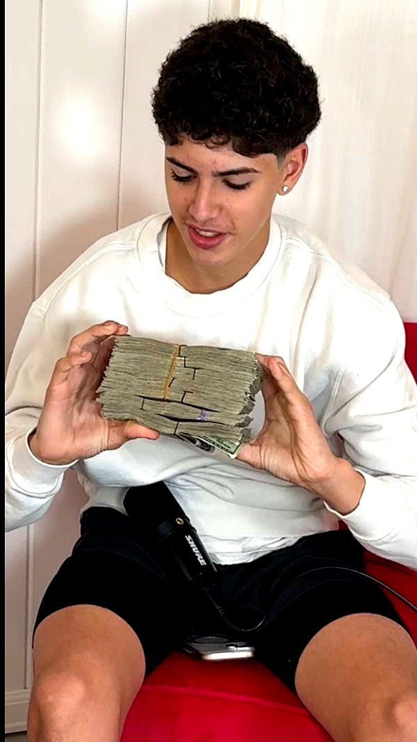 camilla_classy image ~ Altpins