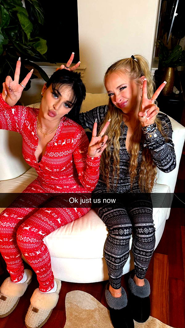 camilla_classy image ~ Altpins