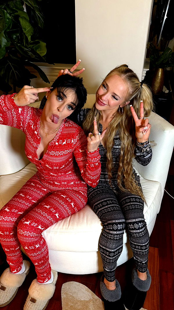 camilla_classy image ~ Altpins