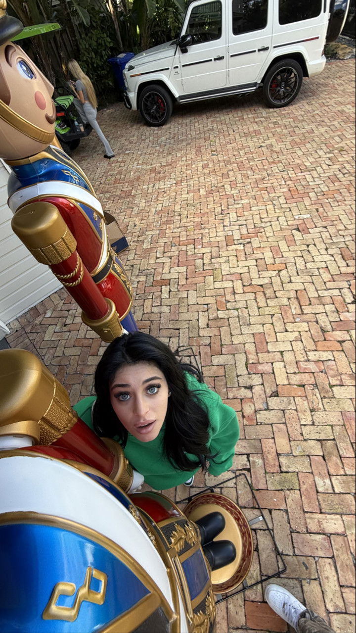 camilla_classy snapchat image archive image