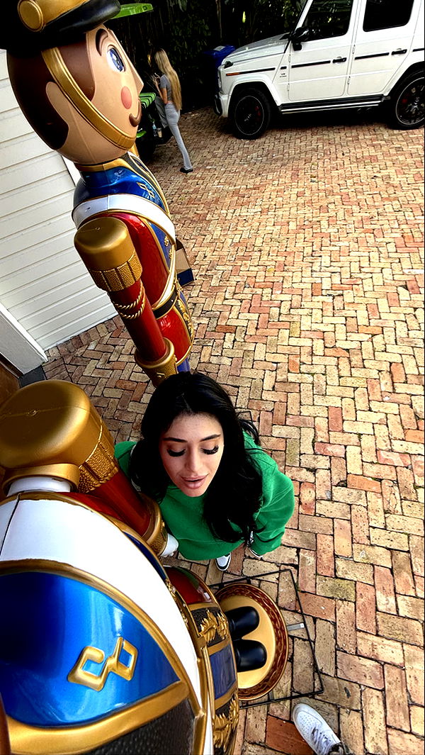 camilla_classy image ~ Altpins