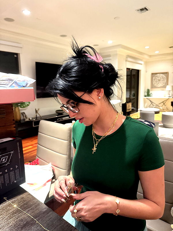 camilla_classy image ~ Altpins