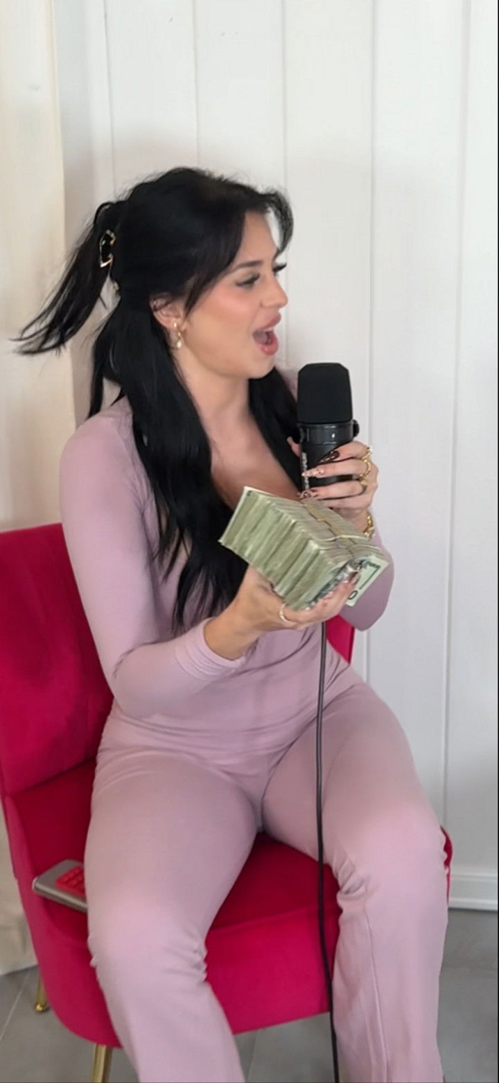 camilla_classy snapchat image archive image