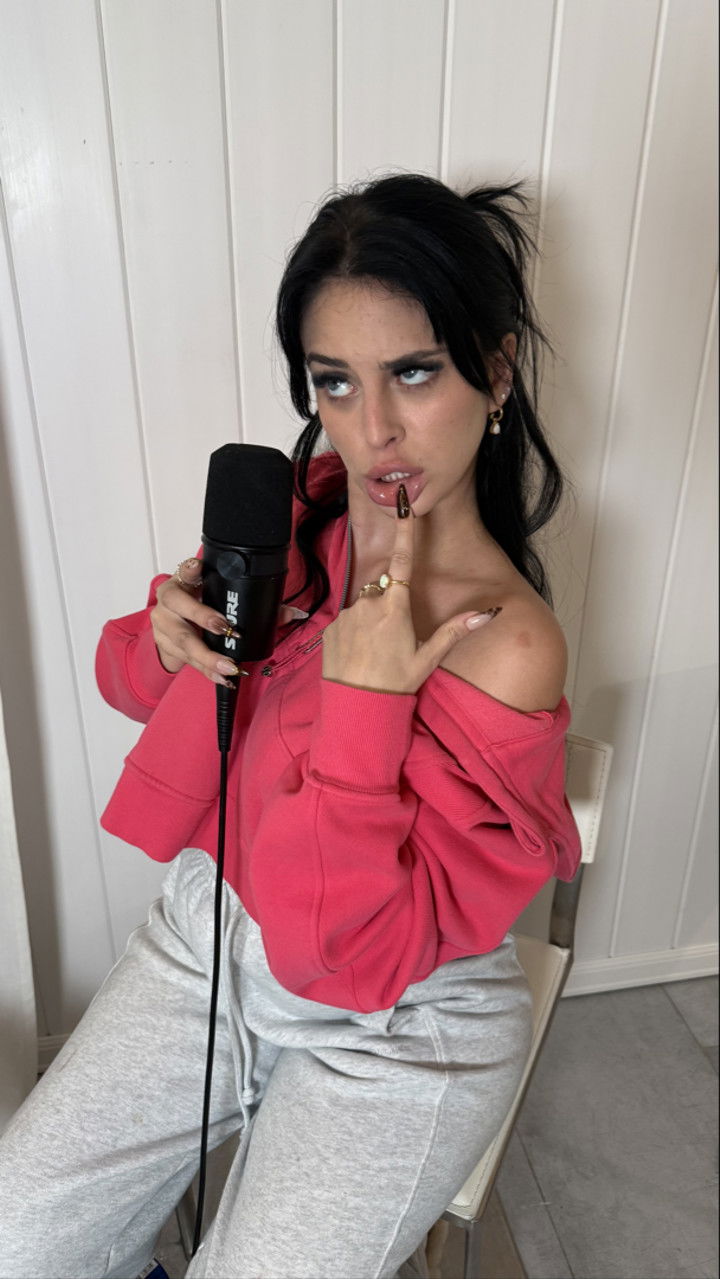 camilla_classy snapchat image archive image