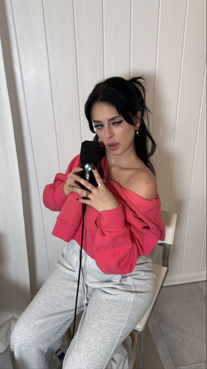 camilla_classy snapchat image archive image