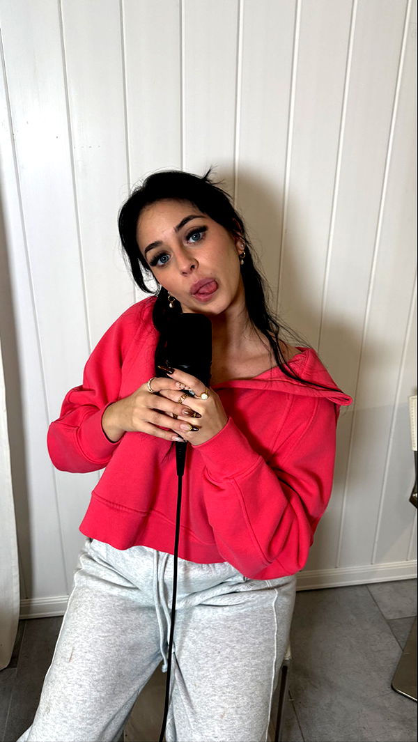 camilla_classy image ~ Altpins