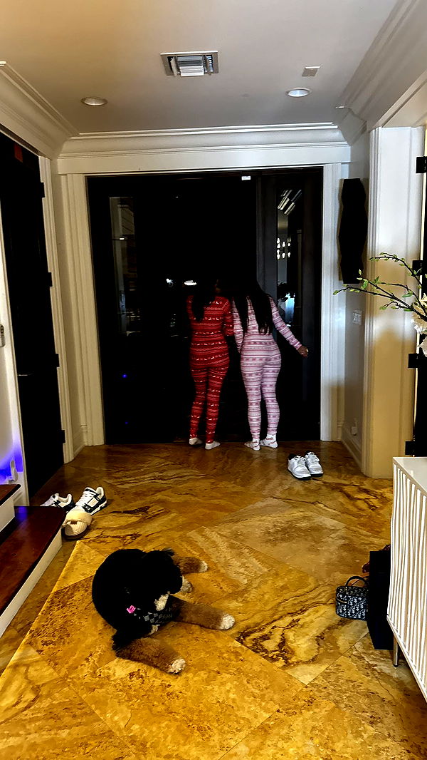 camilla_classy image ~ Altpins