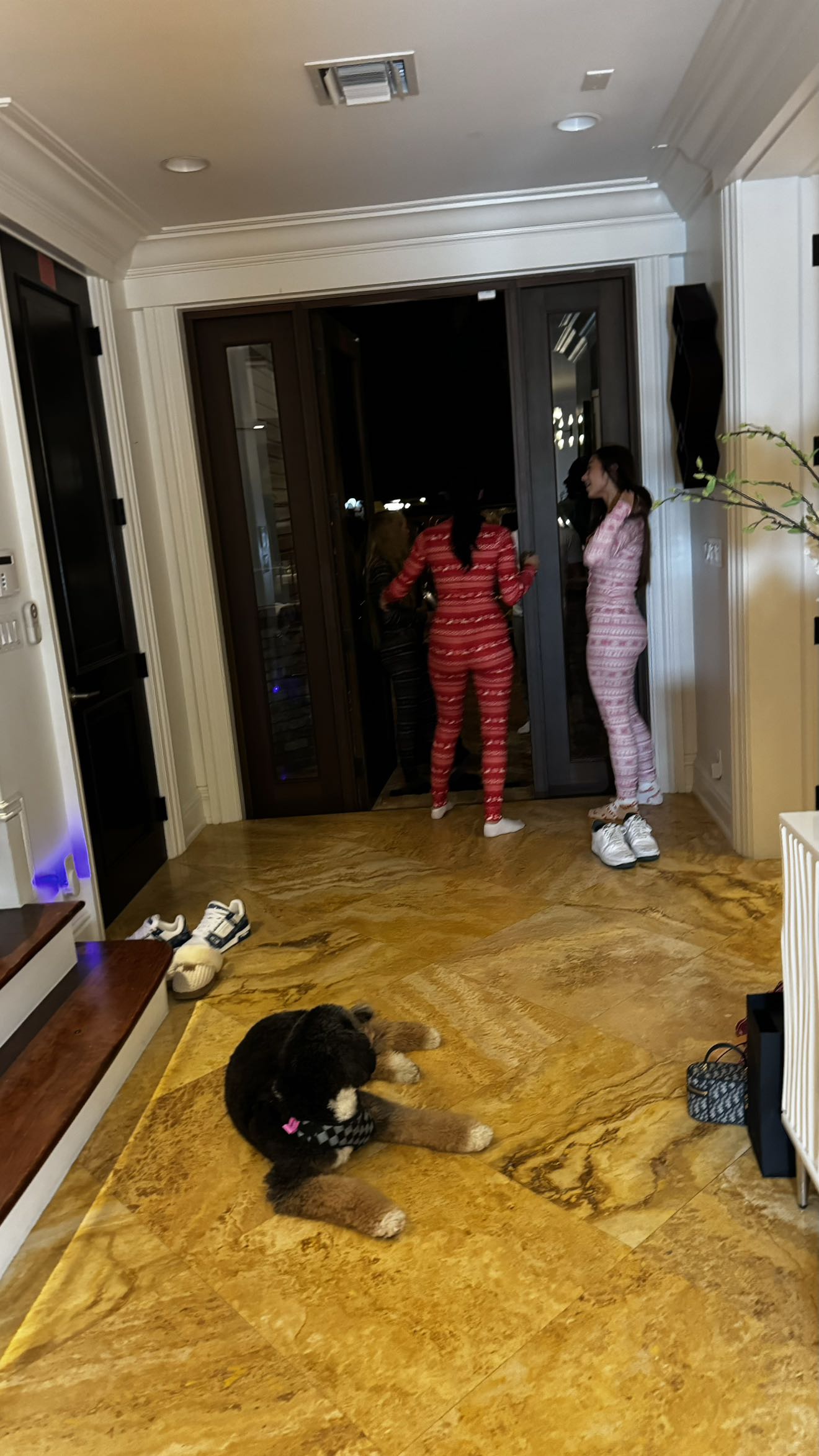 camilla_classy snapchat image archive image