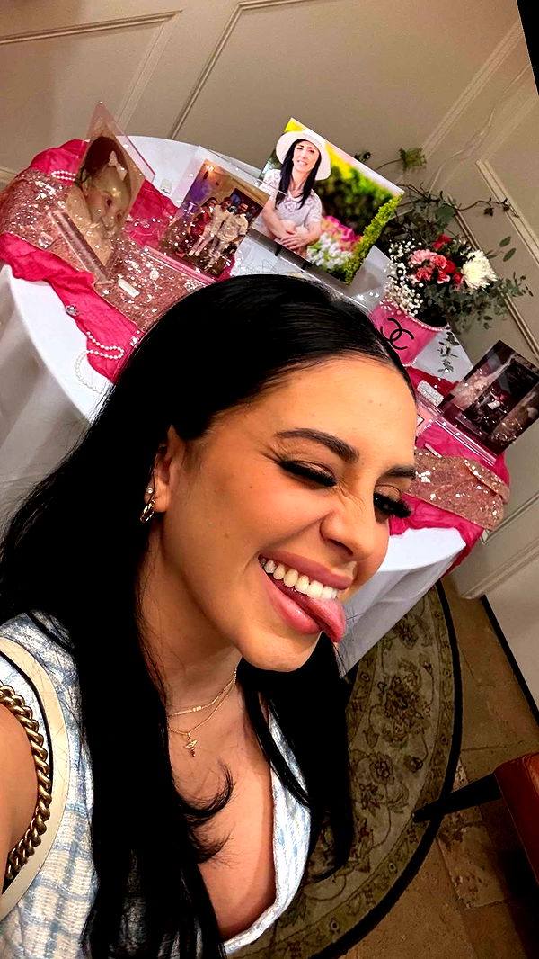 camilla_classy image ~ Altpins