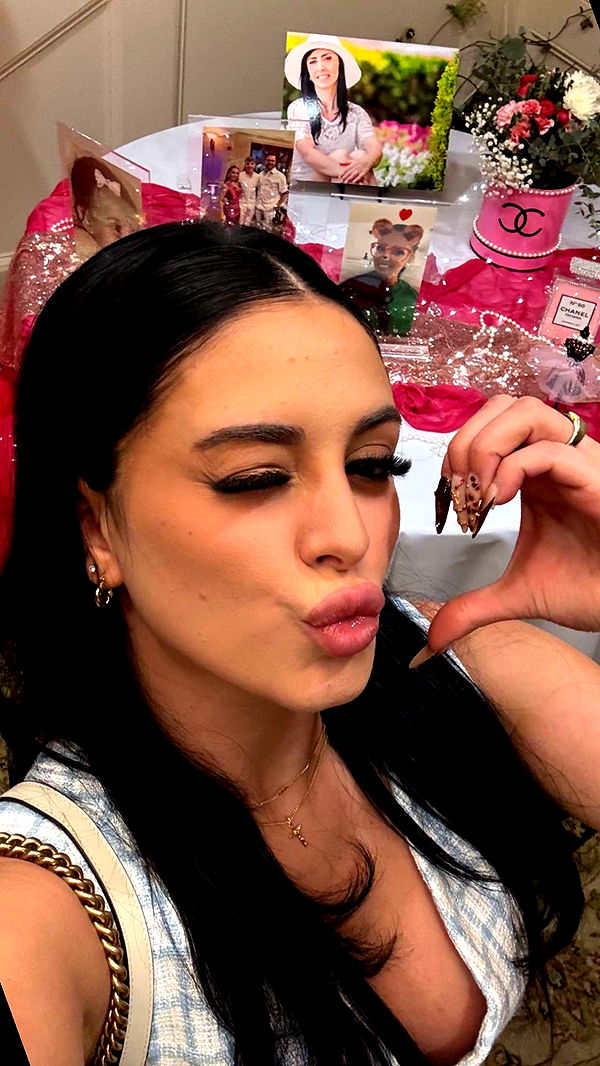 camilla_classy image ~ Altpins