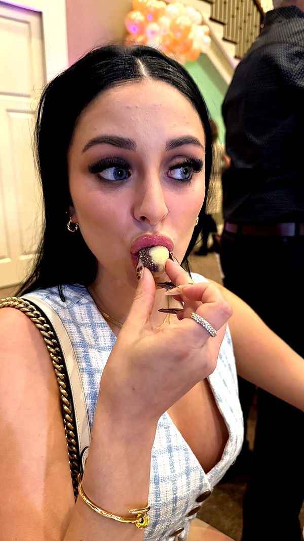 camilla_classy image ~ Altpins