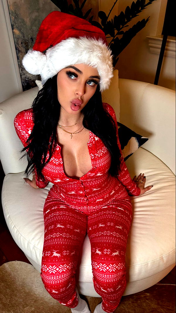 camilla_classy image ~ Altpins