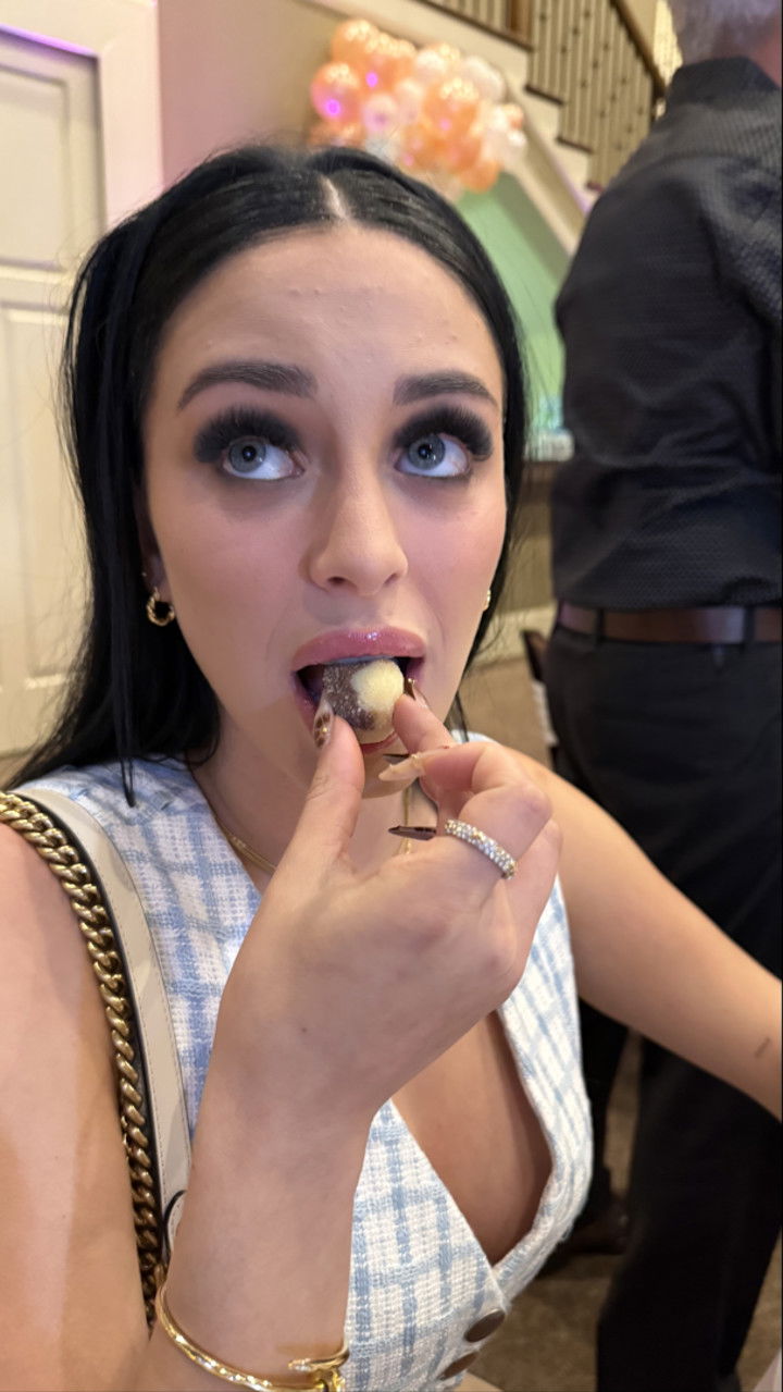 camilla_classy snapchat image archive image