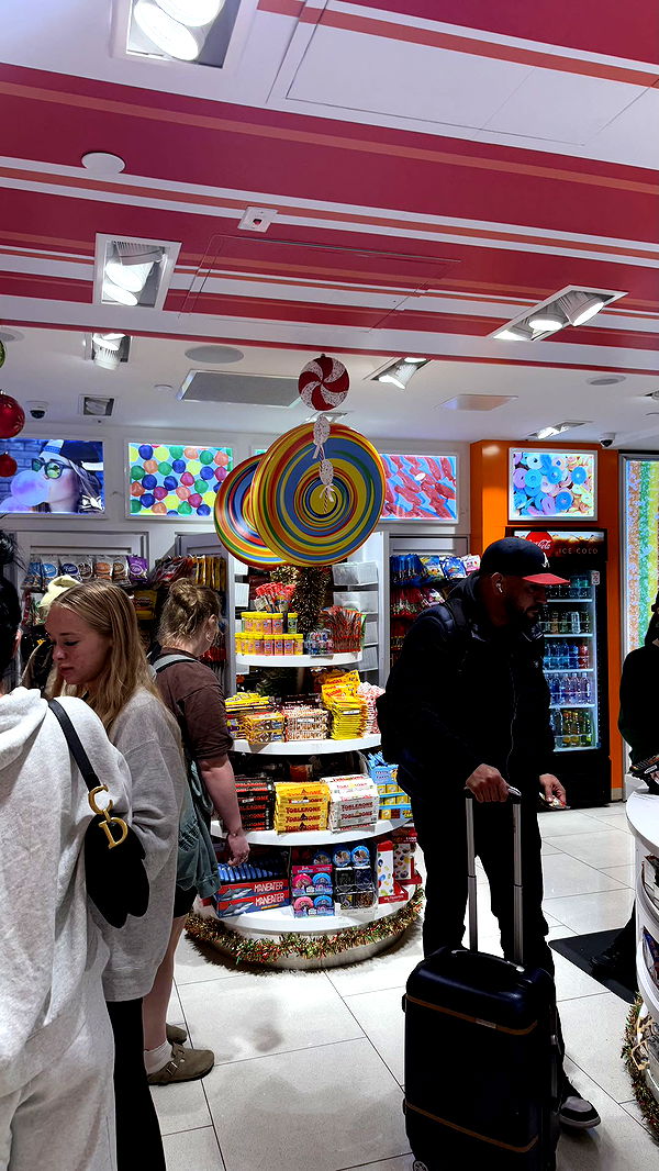 camilla_classy image ~ Altpins