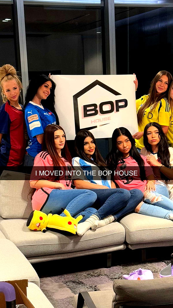 camilla_classy image ~ Altpins