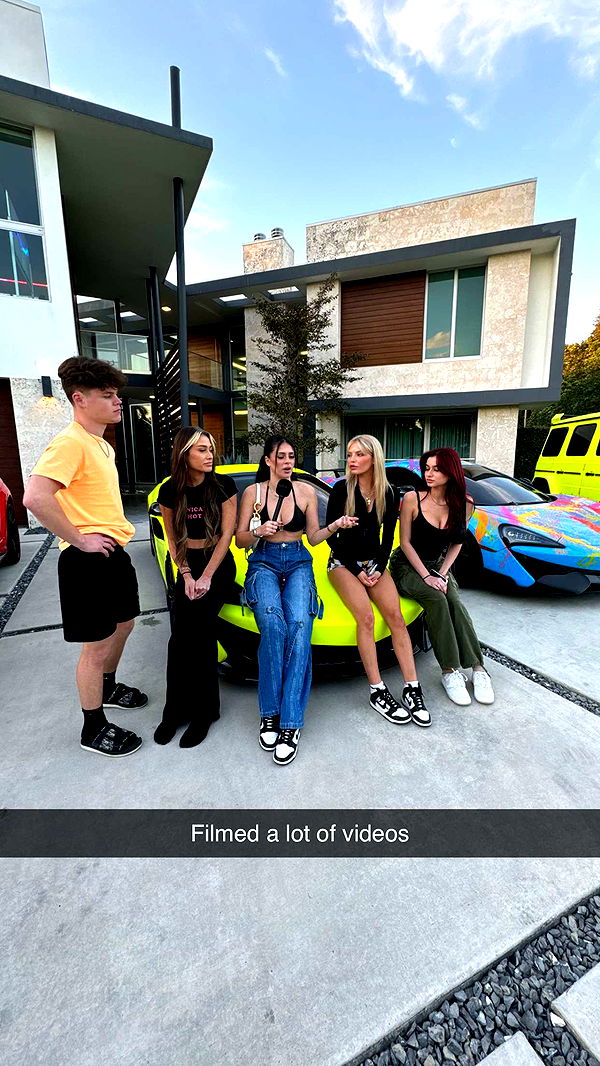 camilla_classy image ~ Altpins