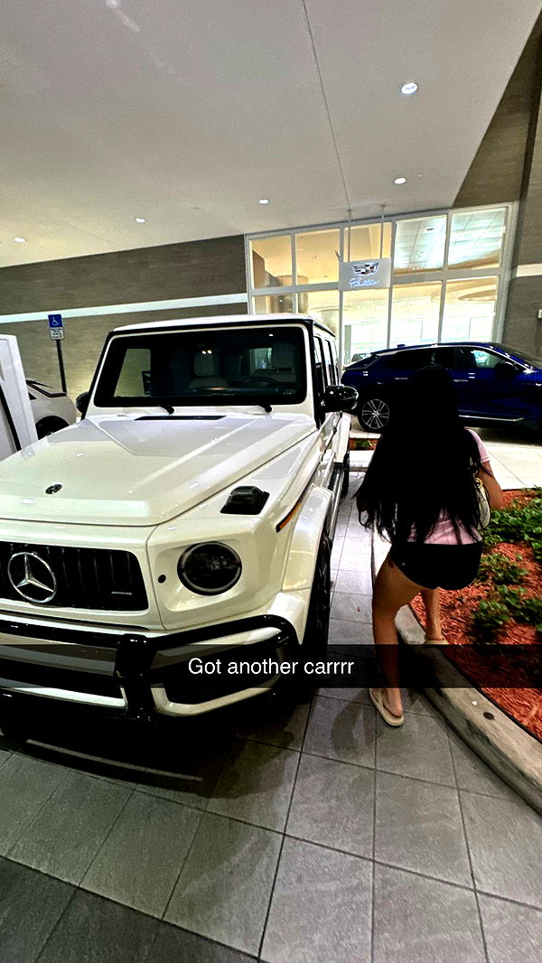 camilla_classy image ~ Altpins