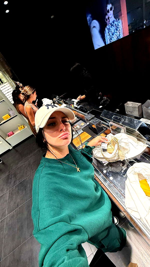 camilla_classy image ~ Altpins