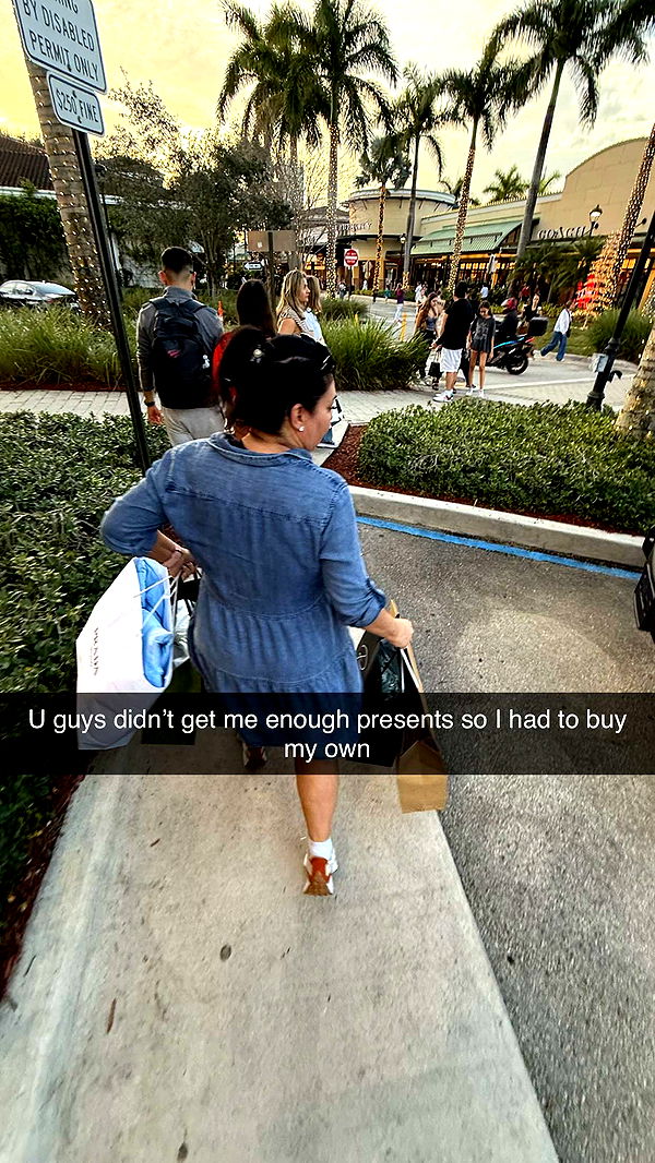 camilla_classy image ~ Altpins