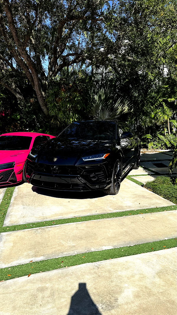 camilla_classy image ~ Altpins