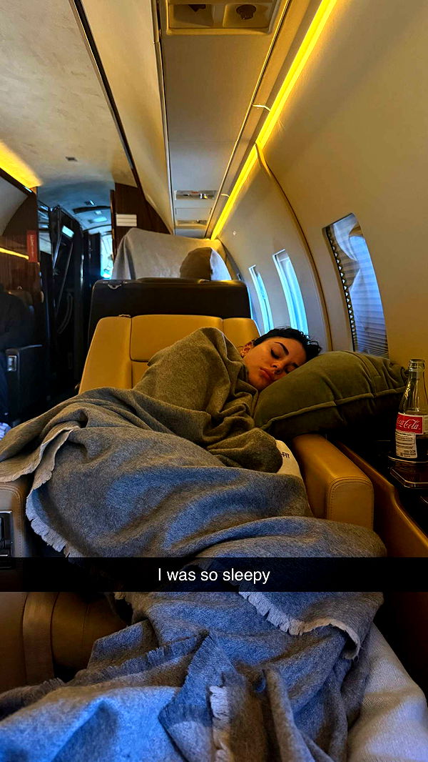 camilla_classy image ~ Altpins