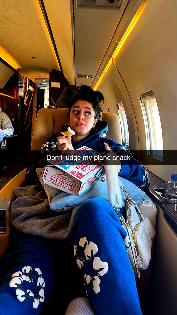 camilla_classy image ~ Altpins