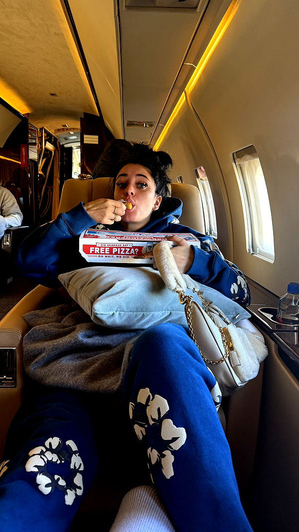 camilla_classy image ~ Altpins