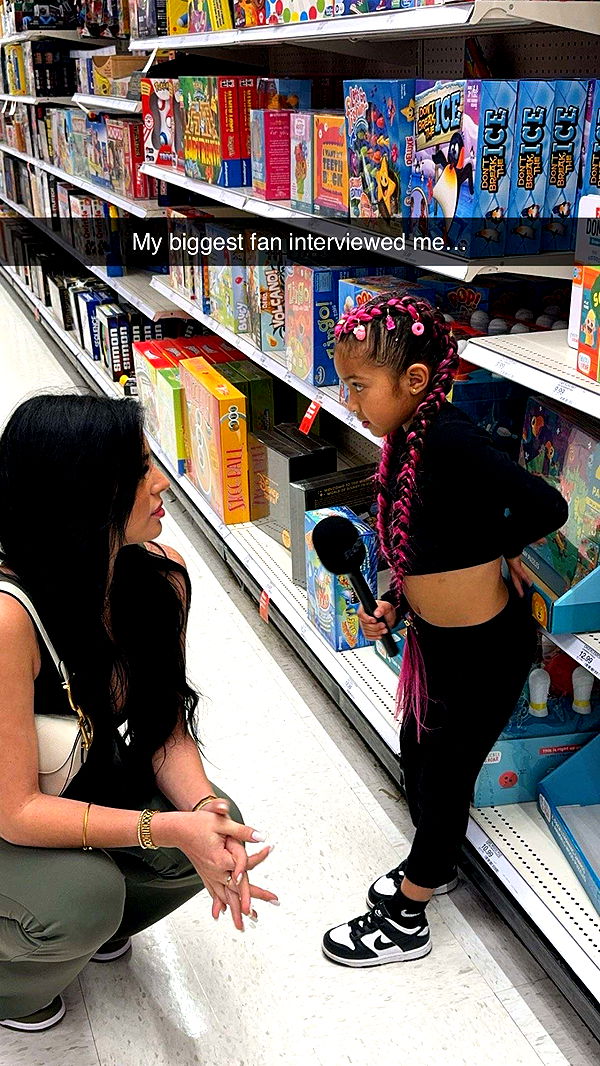 camilla_classy image ~ Altpins