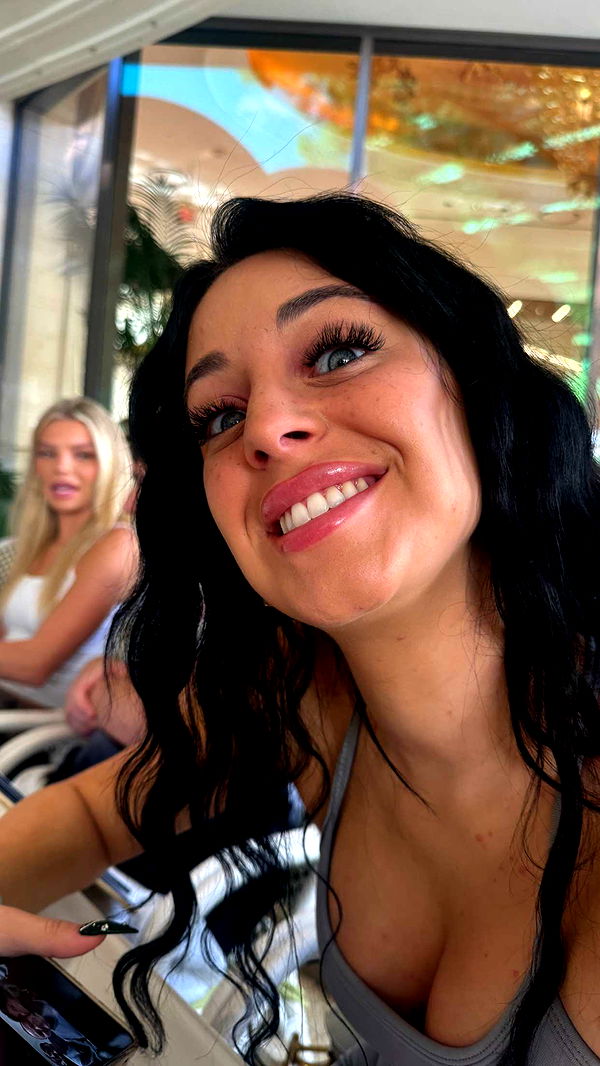 camilla_classy image ~ Altpins