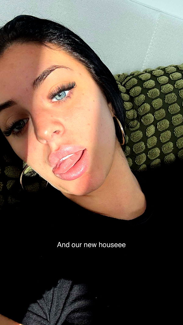 camilla_classy image ~ Altpins