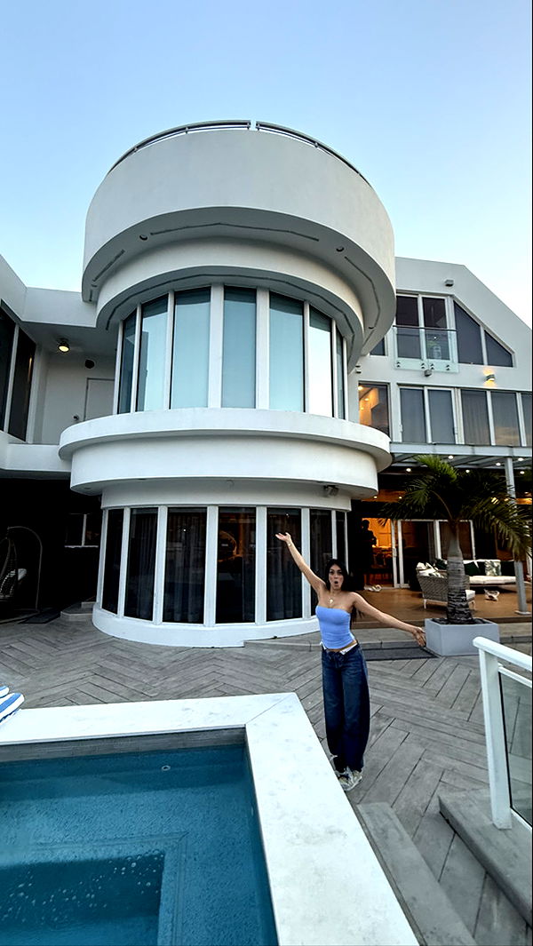 camilla_classy image ~ Altpins