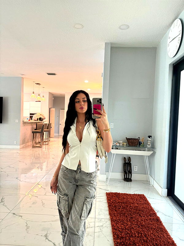 camilla_classy image ~ Altpins