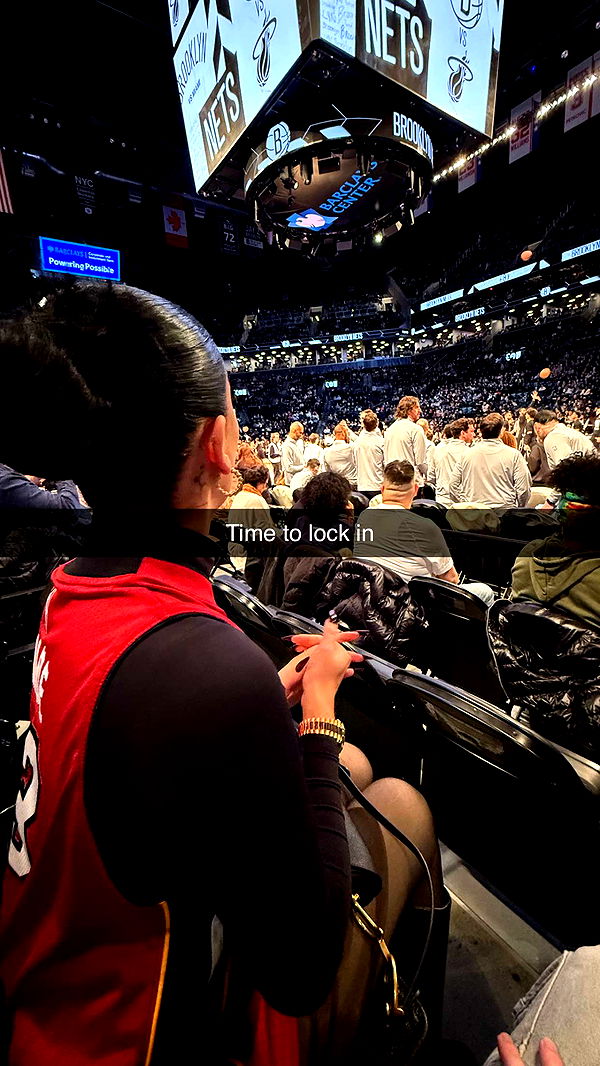 camilla_classy image ~ Altpins