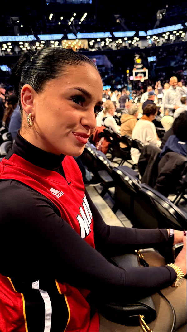 camilla_classy image ~ Altpins