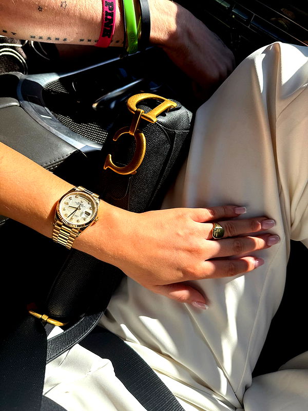 camilla_classy image ~ Altpins