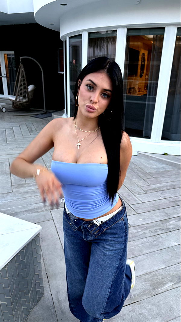 camilla_classy image ~ Altpins