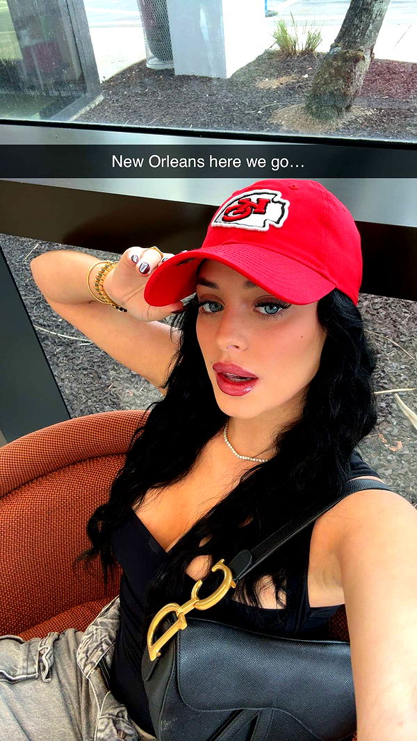 camilla_classy image ~ Altpins