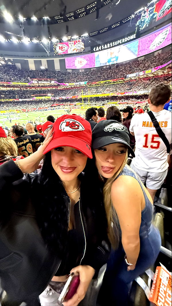 camilla_classy image ~ Altpins