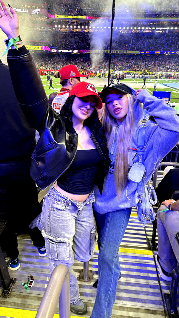 camilla_classy image ~ Altpins