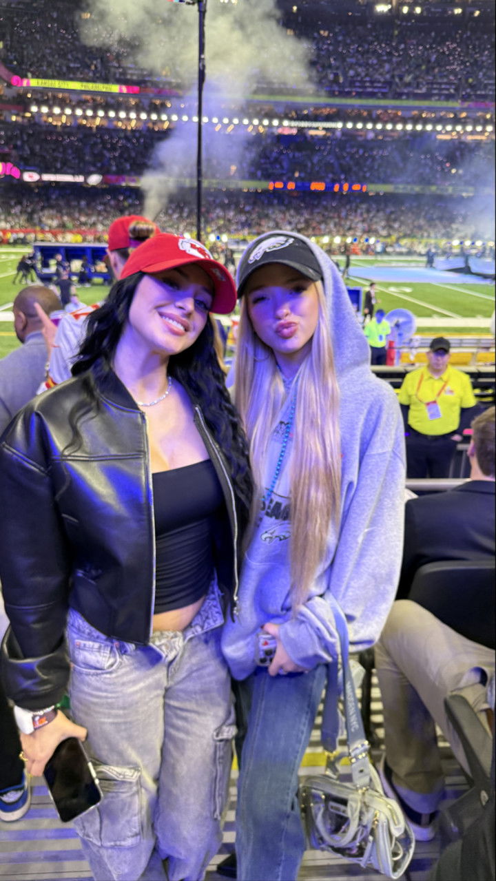 camilla_classy snapchat image archive image