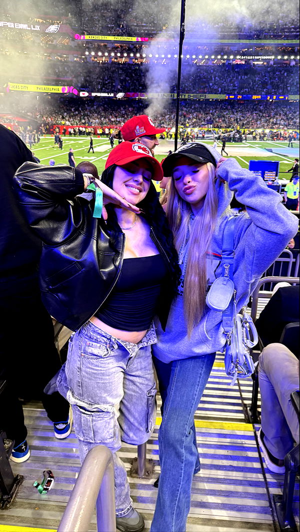 camilla_classy image ~ Altpins