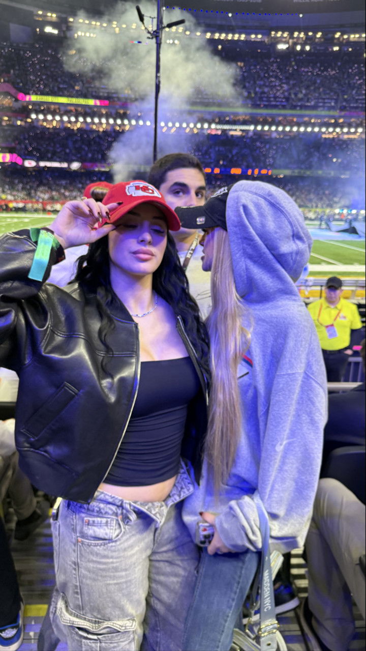 camilla_classy snapchat image archive image