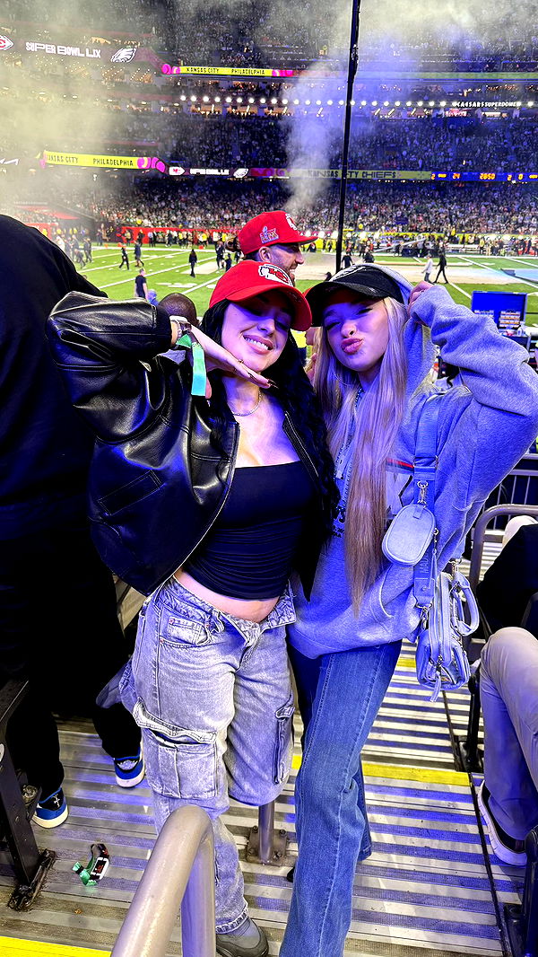 camilla_classy image ~ Altpins