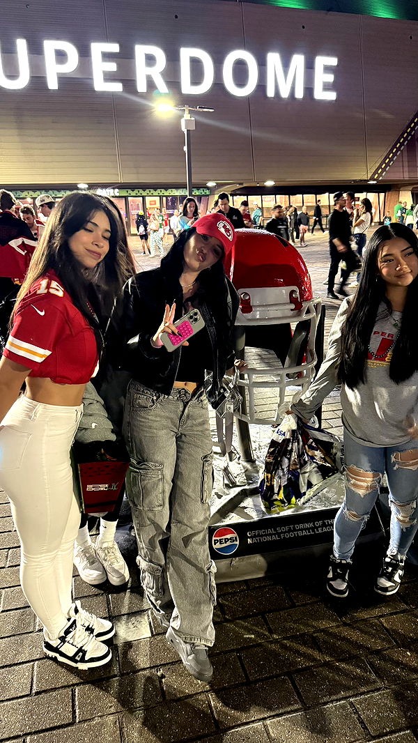 camilla_classy image ~ Altpins