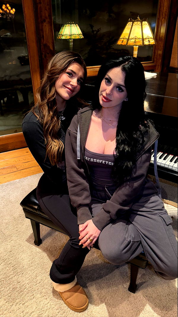 camilla_classy image ~ Altpins