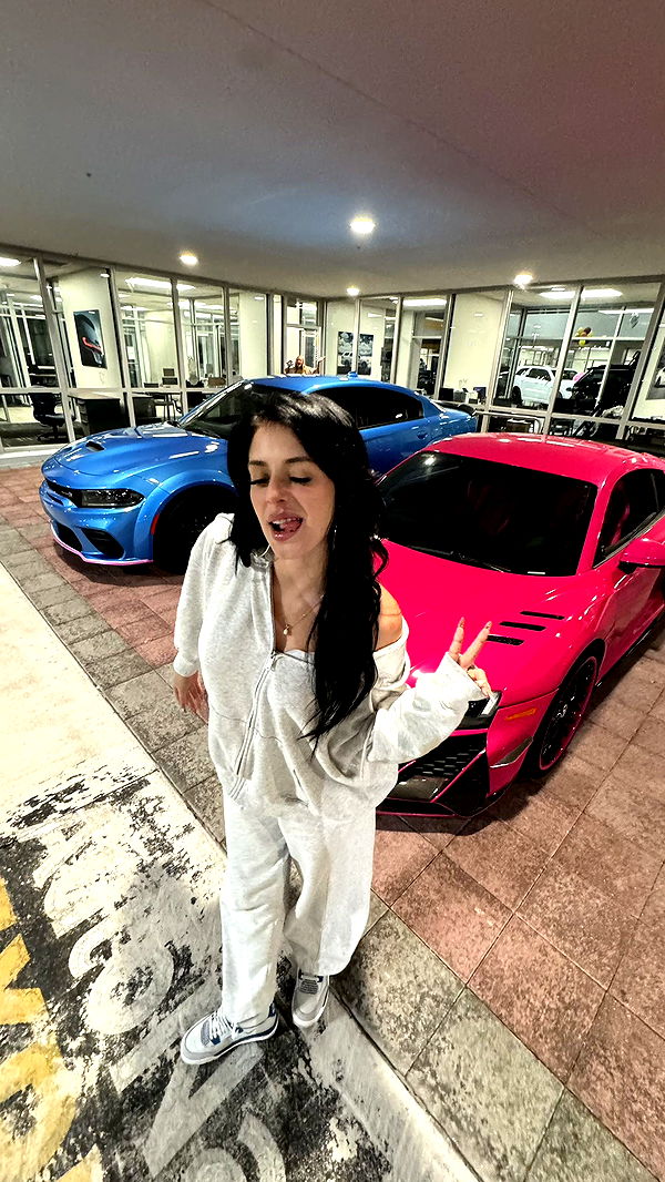 camilla_classy image ~ Altpins