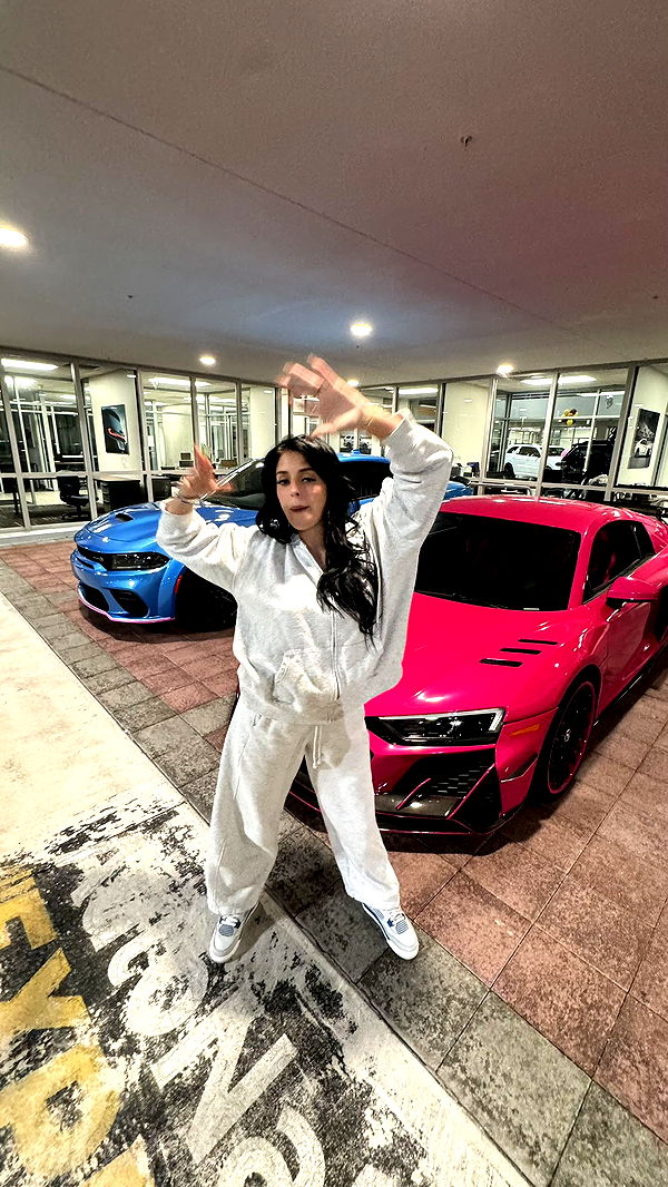 camilla_classy image ~ Altpins