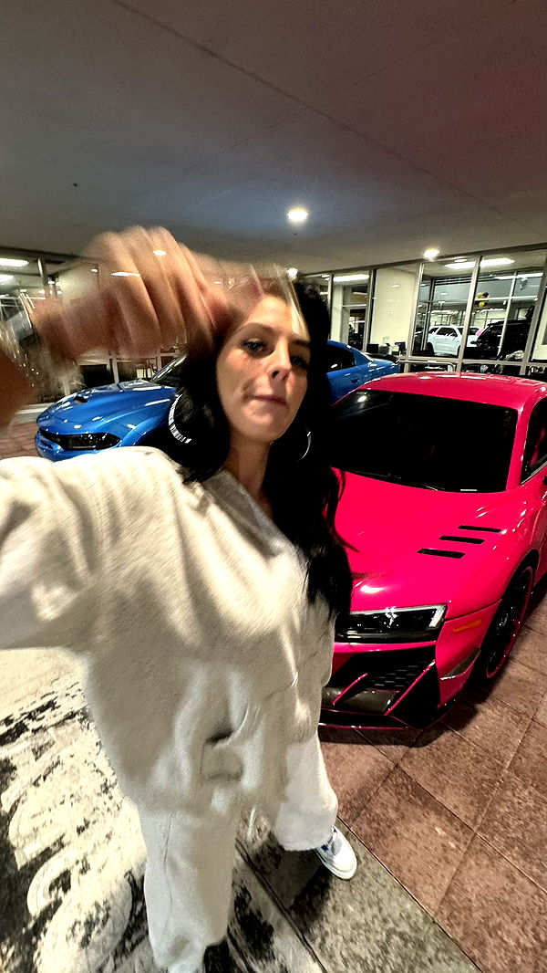 camilla_classy image ~ Altpins