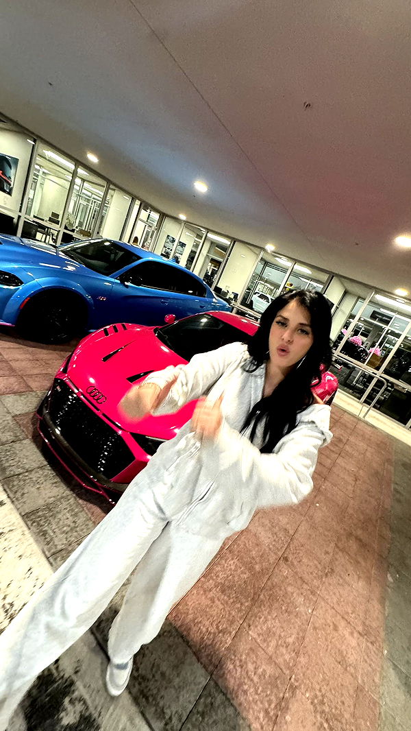 camilla_classy image ~ Altpins